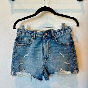 Zara denim shorts size 4, New with Tags